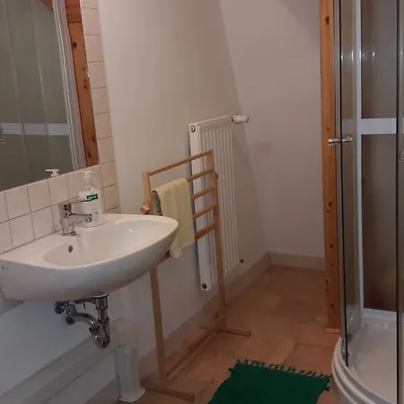 Lägenhet Vecsey Apartman
