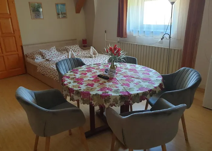 Vecsey Apartment Eger